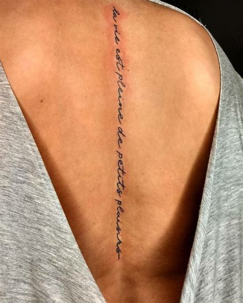 columna tatuaje frase espalda|Las 10 mejores ideas e inspiración sobre tatuaje espalda frase。